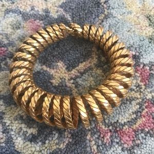 *SOLD*• Vintage Gold Tone Spiral Bangle Bracelet